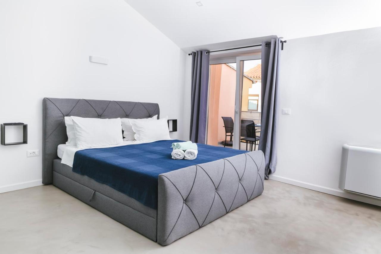M9 Rooms Izola Exterior photo